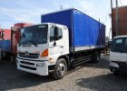 Бортовой автомобиль HINO 500